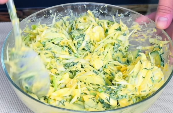 «Подснежник» — любимый салат с капустой всей моей семьи! Вкуснее не придумать