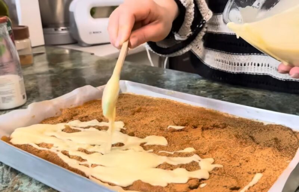 Новый рецепт яблочного пирога, который заставит вас забыть о дорогих десертах из ресторана. Готовится проще, чем кажется! Новый рецепт яблочного пирога, который заставит вас забыть о дорогих десертах из ресторана. Готовится проще, чем кажется!