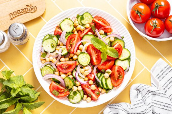 Салат с мятой