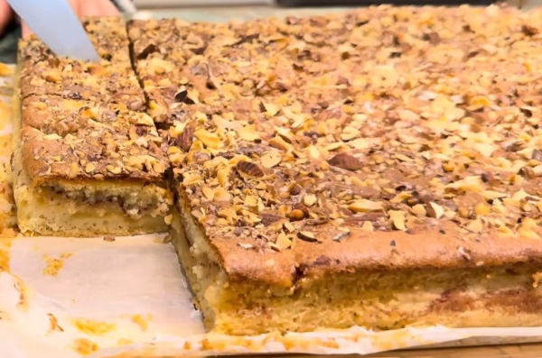 Новый рецепт яблочного пирога, который заставит вас забыть о дорогих десертах из ресторана. Готовится проще, чем кажется!