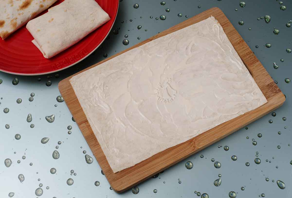 Рулет из лаваша с крабовыми палочками Рулет из лаваша с крабовыми палочками