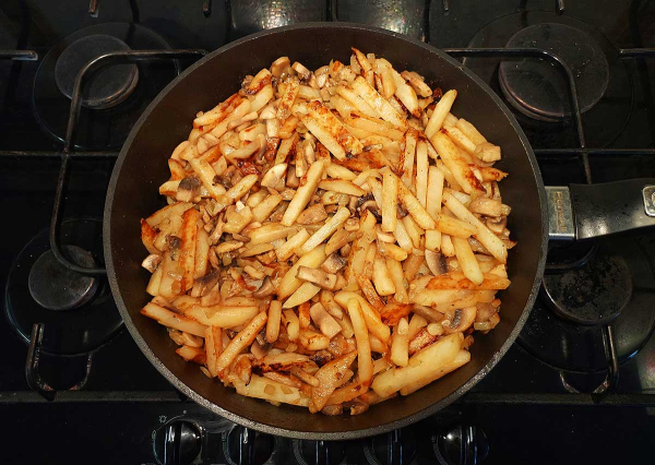Жареная картошка с грибами Жареная картошка с грибами