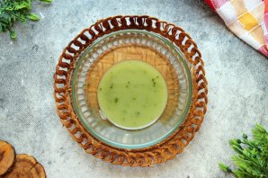 Страчателла с клубникой и томатами