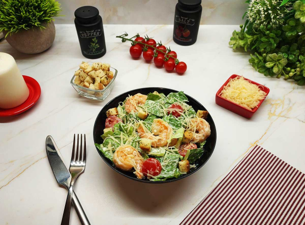 Салат «Цезарь» с креветками